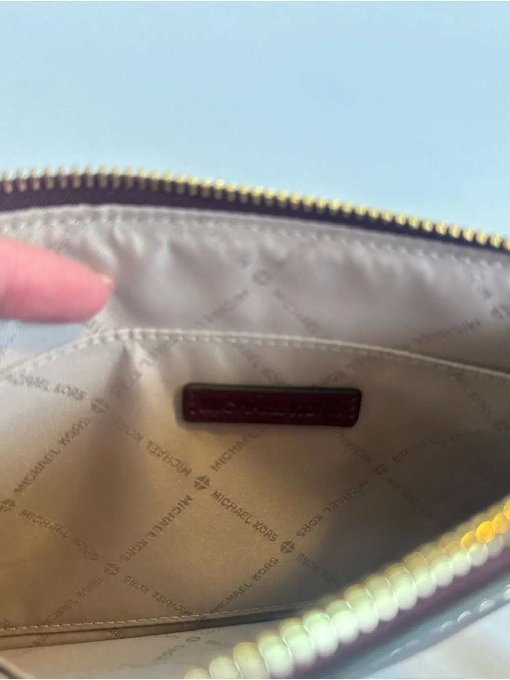 Michael Kors Women’s Jet Set Travel Burgundy Leather Wristlet with Gold Logo - Picture 4 of 9